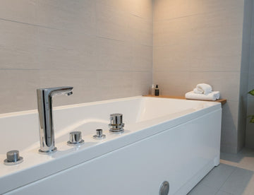 SpaJet Luxury, HydroPulse Pro, AquaTherapy Elite, Royal Whirlpool, Oasis Massage Tub, Zenith Jacuzzi, Prime Flow Spa, AeroJet Bath, LuxeOasis Tub, Grand Hydro.